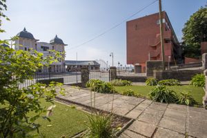 Photo 9- click for photo gallery